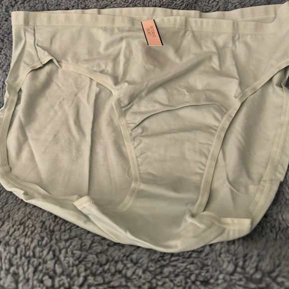 Women’s Victoria Secrets brief panties. 3 XXL one with lace top and 4 XL All NWT - Picture 8 of 11